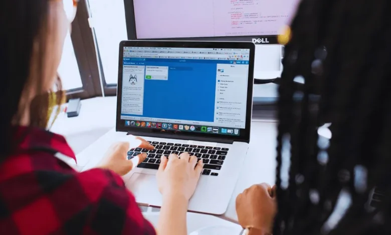 What Are the Benefits of Cyber Media